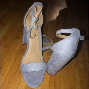 Lavender Heels
